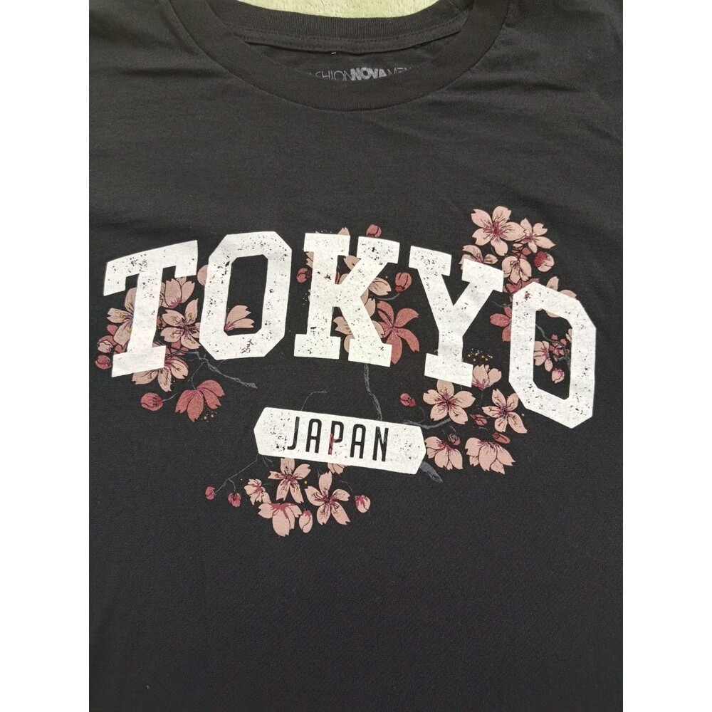 Fashion Nova Men's T-Shirt XXL Gray Tokyo Japan Cherry Blossom Graphic Long Slee - Picture 3 of 10